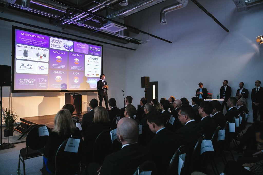 365英国上市(集团)有限公司-Official website